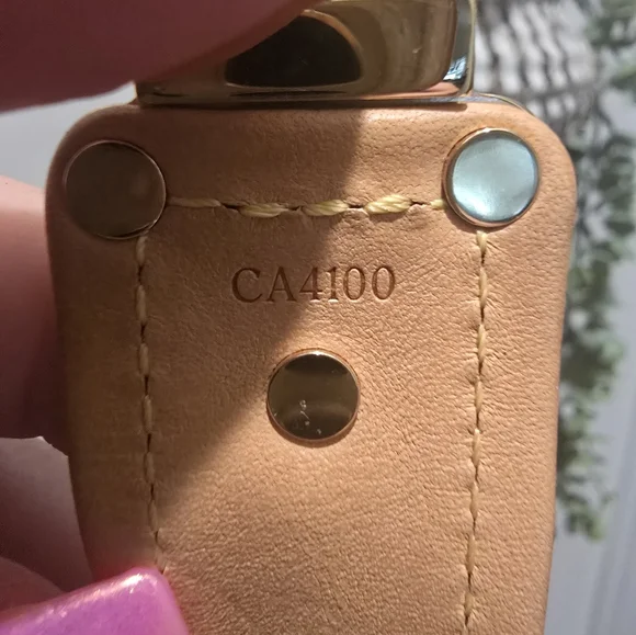 Louis Vuitton Gold and Brown Bracelet never worn - Picture 5 of 12